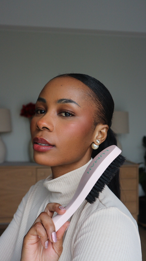 The Sculptor™ Slick Back Brush